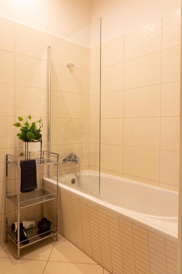 Clicktheflat Aleje Jerozolimskie Center Apart Rooms وارسو المظهر الخارجي الصورة